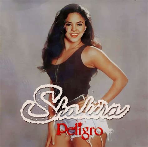 Shakira peligro | Shakira, Women, T shirts for women