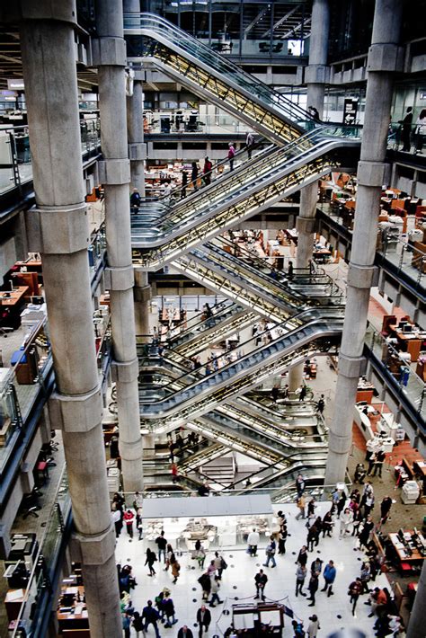 Gallery of Architecture Classics: Lloyd's of London Building / Richard ...