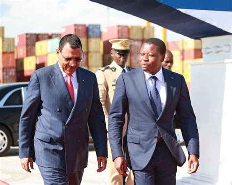 Le Président du Niger Mohamed Bazoum en visite au Port de Lomé Site