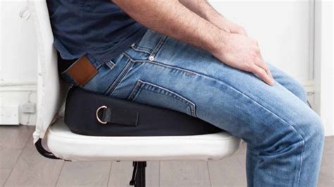sit  hip replacement surgery doctors sitting guide hip