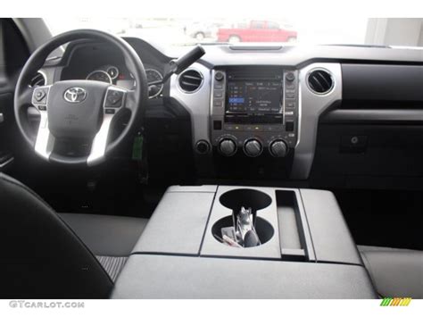 Super White Toyota Tundra Sr Double Cab X Photo