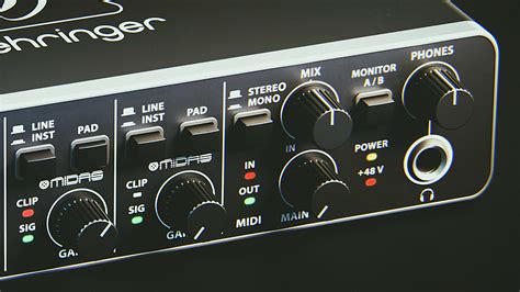 ArtStation - Behringer UMC204HD