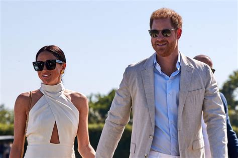 Cum arată Meghan Markle în costum de baie Imagini rare cu soția