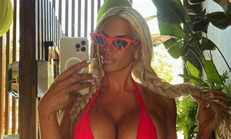 Hot Sexy Danijela Karic Bikini Pics