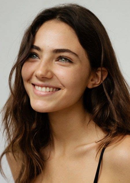 Best 25 Amelia Zadro Ideas On Pinterest Female Face Woman Face And Freckles