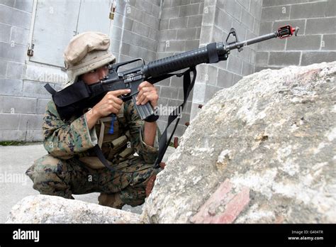 Actividad enemiga fotografías e imágenes de alta resolución Alamy