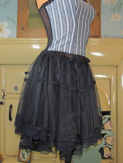 VINTAGE BLACK LACE GLOSSY SATIN RA RA SKIRT HALF SLIP PETTICOAT SKIRT