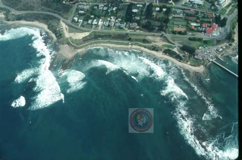 POINT GREY - Beach in Lorne Surf Coast VIC - SLS Beachsafe