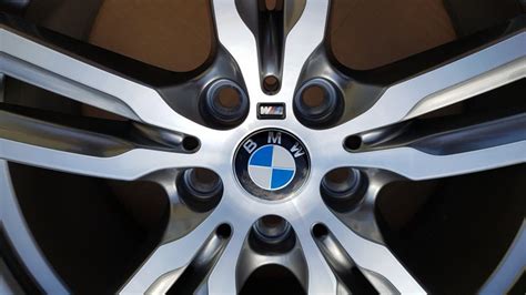 Novi Bmw X M Paket Alu Felge Rupe X Kom Novo