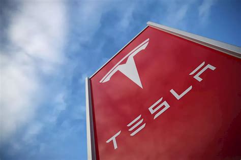 Roundup Tesla Aktionäre Sprechen Musk Riesen Aktienpaket Ein Zweites