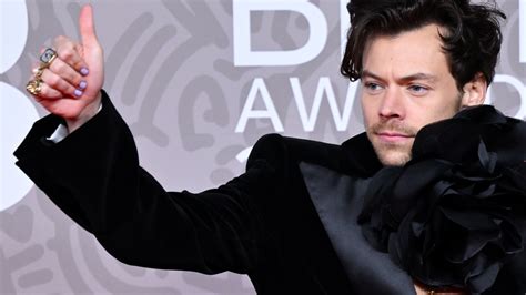 Harry Styles Responds To Outrage Over His People Like Me Grammys