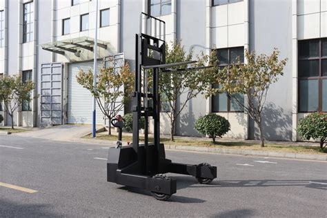 Weliftrich Ton Meter Rough Terrain Counterbalanced Electric Stacker