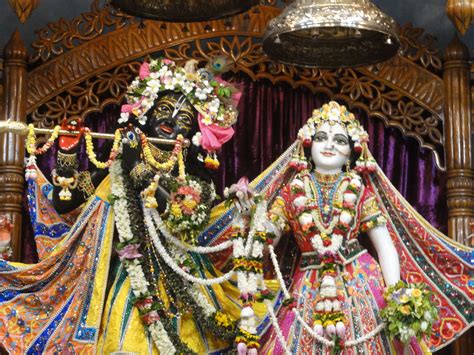 Daily Darshan - June 20th, 2015 - Mayapur.com