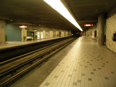 Velvet Sea: Montreal's Metro v. NYC's Subway