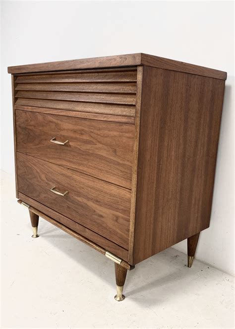 Mid Century Modern Walnut Three Drawer Dresser By Bassett Furniture Epoch