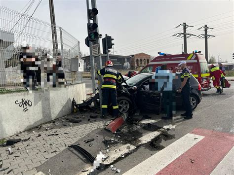 UPDATE Accident TERIBIL la Mioveni Mașini ZOB Ziarul Top