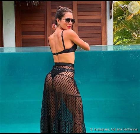 Bumbum De Ex Bbb Adriana Santanna Chama Atenção Em Fotos Na Web O