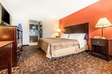 Quality Inn & Suites $90 ($̶1̶0̶0̶) - UPDATED 2018 Prices & Hotel ...