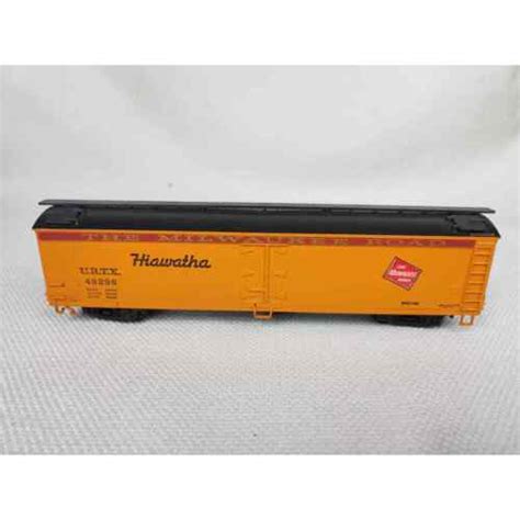 Athearn Milwaukee Road Urtx Express Reefer Ho Rtr Ebay