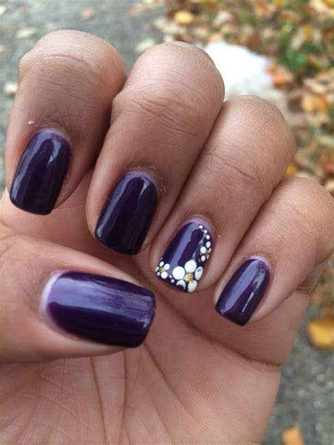 Dark Purple Gel Polish With Designs Dark Purple Nails Purple Manicure