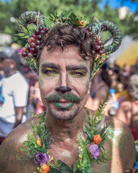 My 59 Photos Of People With The Most Creative Costumes And Makeup