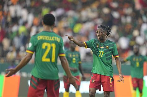 Football Can Cameroun Et Alg Rie Face La Peur Du Bide Bouak