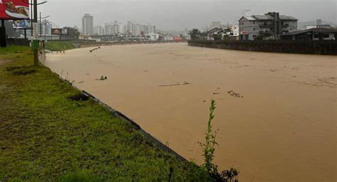 Saiba Como Est O N Vel Do Rio Itaja Mirim Em Brusque