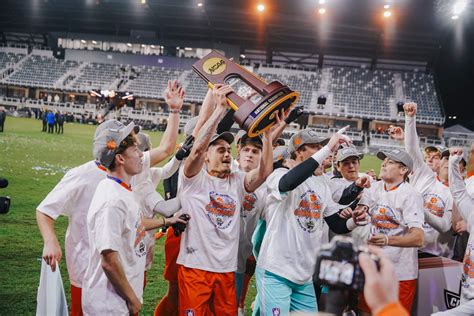 PHOTOS & SOCIAL: Men’s Soccer wins 2023 National Championship ...