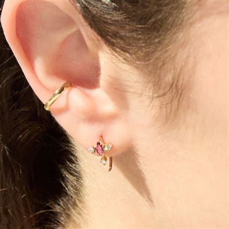 Lowa Ear Hoop Garnet Single Catbird