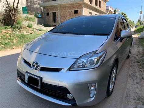 Toyota Prius S Led Edition 18 2015 For Sale In Islamabad Pakwheels