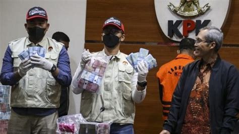 Bupati Meranti Diduga Suap Auditor BPK Demi Laporan Keuangan Raih