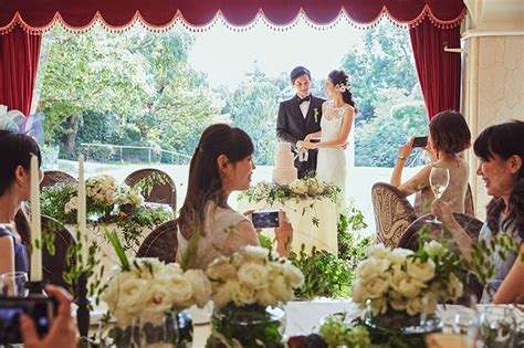 結婚式【ケーキ入刀】で使う人気ウエディングケーキ5選！ケーキ入刀の意味から段取りまで紹介。 トキハナmagazine