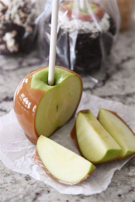 Perfect Homemade Caramel Apples Mel S Kitchen Cafe