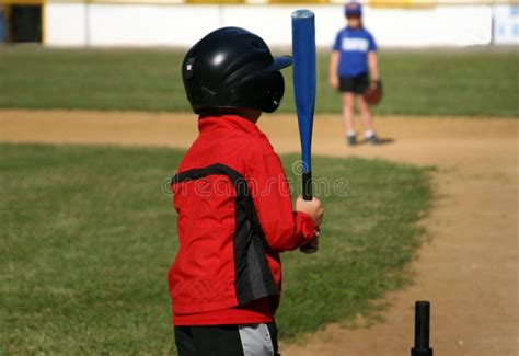 15+ Baseball children playing Free Stock Photos - StockFreeImages