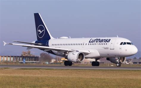 Lufthansa pilots agree to ‘no strike’ deal until June 2023 - AeroTime