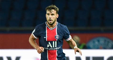 PSG Mercato Bernat Jusqu En 2025 Officiel