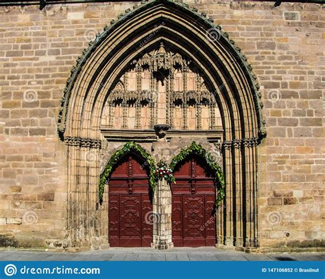 La Catedral De Cahors Es Una Iglesia Cat Lica Romana Situada En La