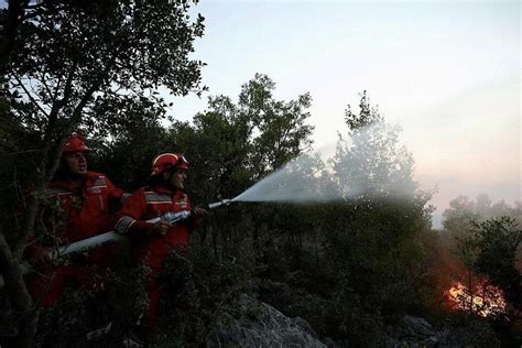 Zjarret në vend ministri Situata drejt përmirësimit vazhdon puna për