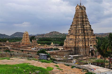 Sri Virupaksha Temple, Hampi - Pilgrimaide