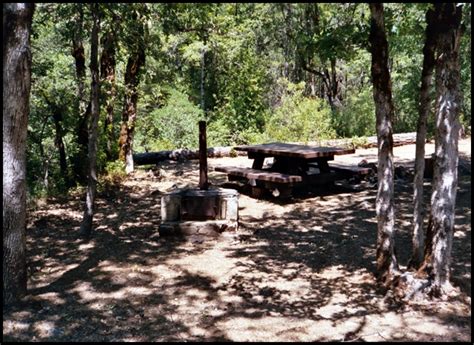 Siskiyou County Camping: Dillon Campground