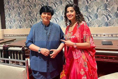 Falguni Pathak Talks About Her Life S First Paycheck