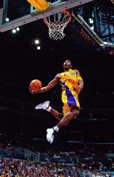 Kobe Bryant Dunk Wallpaper - WallpaperSafari