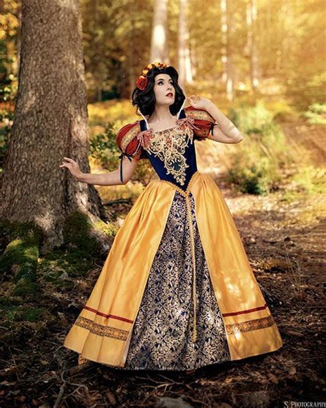 Snow White Cosplay – Telegraph