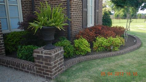 10 Attractive Low Maintenance Landscaping Ideas For Front Yard 2024