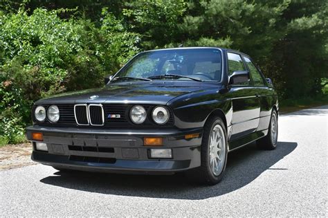 1989 BMW M3 E30 – Muscle Vintage Cars