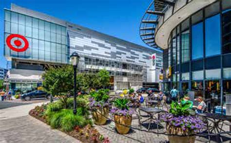 8190 Strawberry Ln, Falls Church, VA 22042 | Crexi.com