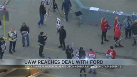 United Auto Workers Union And Ford Reach Tentative Labor Agreement