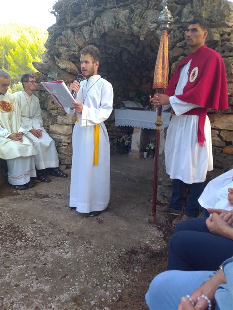 Misa ispred špilje Gospe Lurdske u Potrini Dubrovačka biskupija