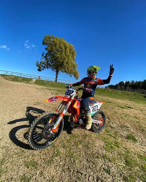 Patti Tony Cairoli Dona Un Ventilatore Polmonare Al Barone Romeo GVNews