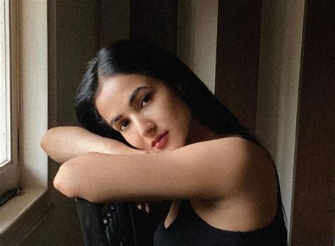 Sonal Chauhan Hot Photos TeluguBulletin